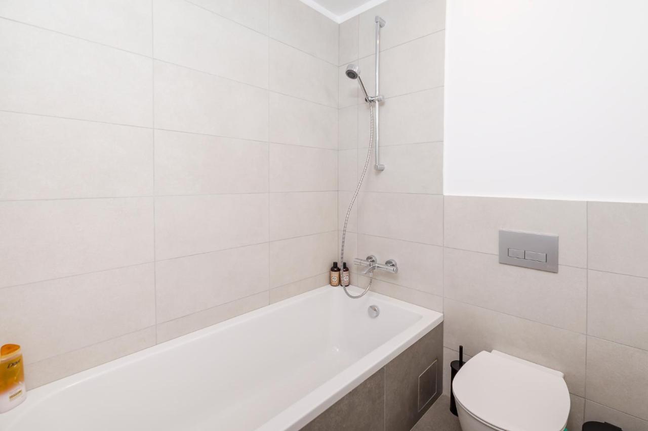 Bucharest Luxury Apartments ภายนอก รูปภาพ