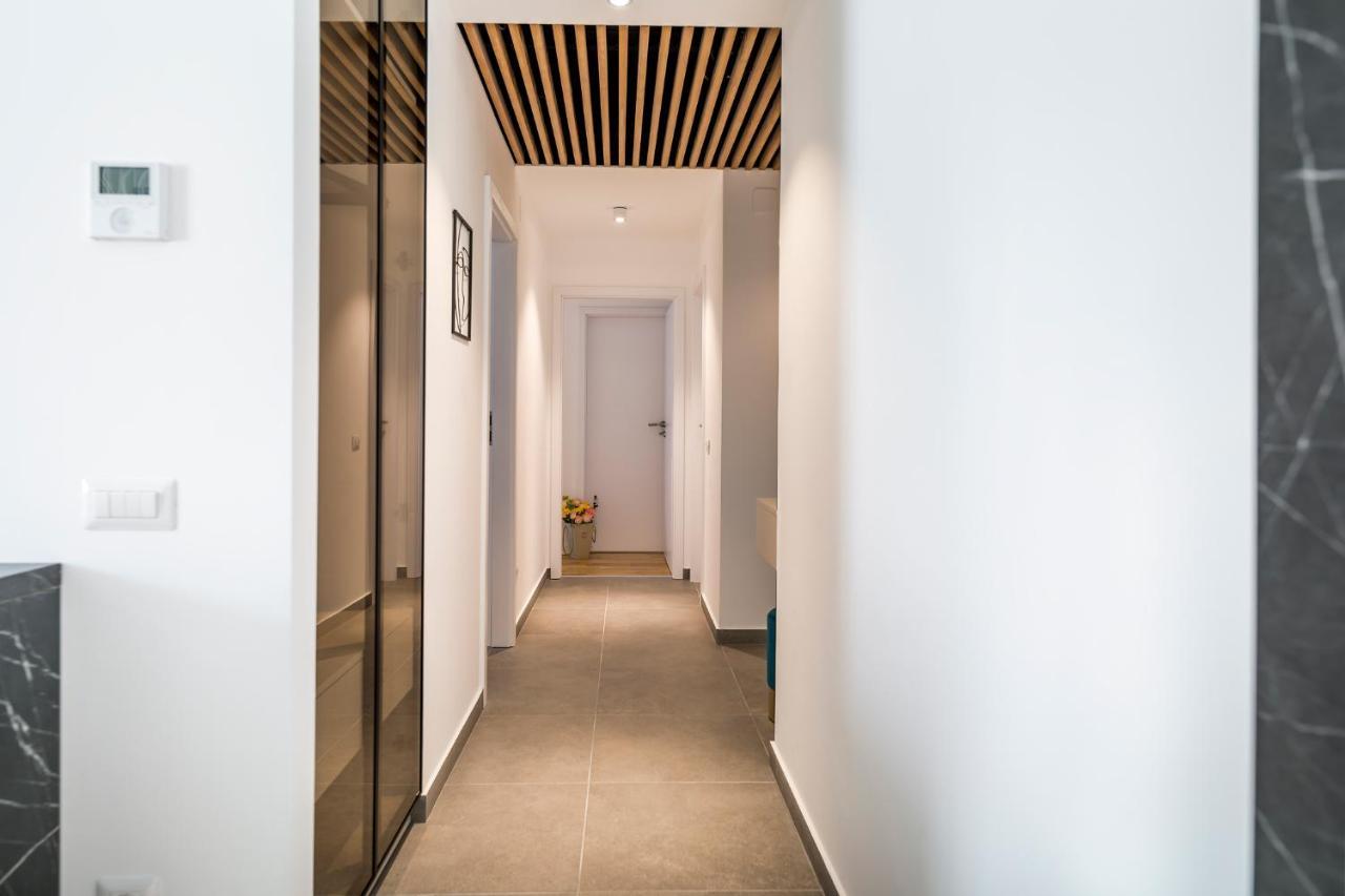 Bucharest Luxury Apartments ภายนอก รูปภาพ