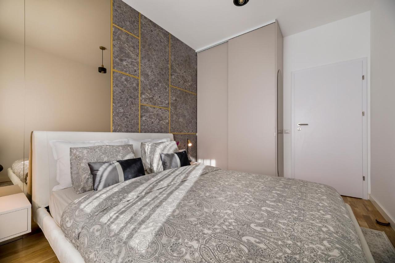 Bucharest Luxury Apartments ภายนอก รูปภาพ